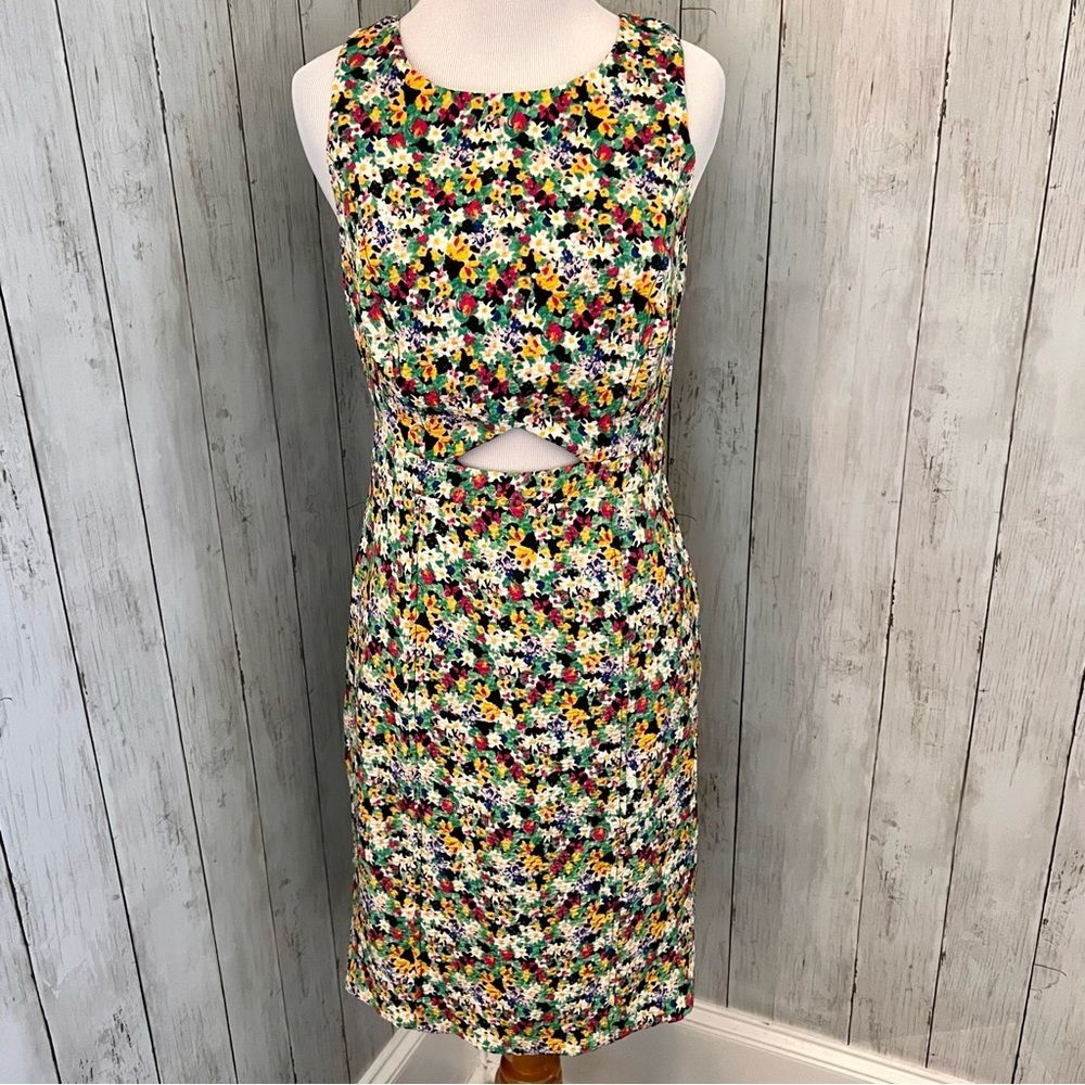 I Heart Ronson Sleeveless Dress with Cut Out N1